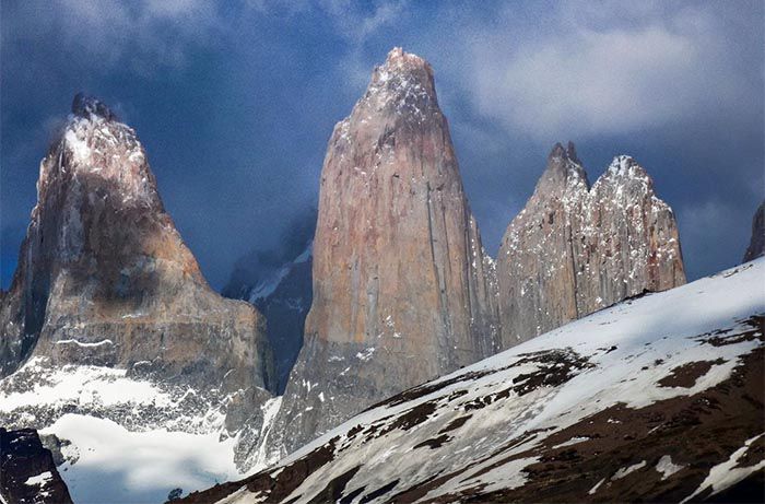 Las Tres Torres al amanecer