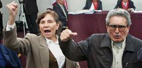 Los líderes de la guerrilla peruana Sendero Luminoso Abimael Guzman y Elena Yparraguirre en imagen de archivo

