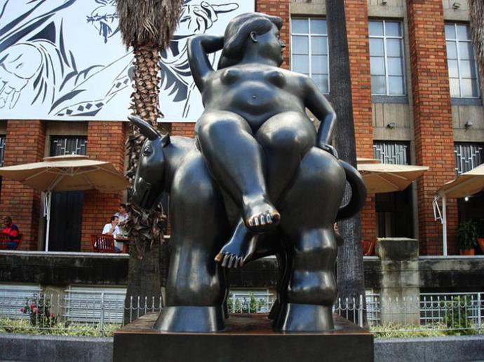 Fernando Botero Zea celebra la venta del caballo monumental por 4,9 millones de dólares