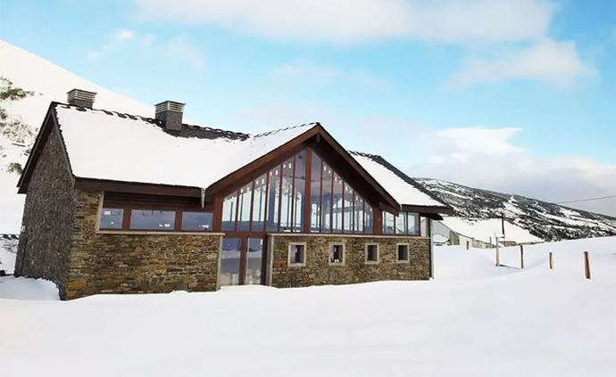  Restaurante Leitariegos, en una nevada