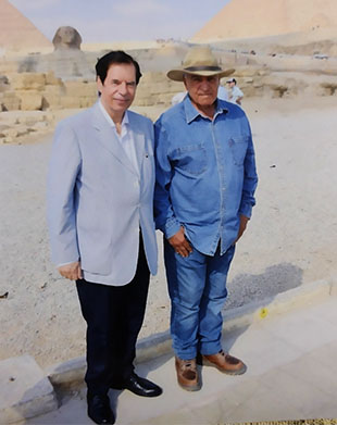 Zahi Hawass anuncia importantes descubrimientos arqueológicos