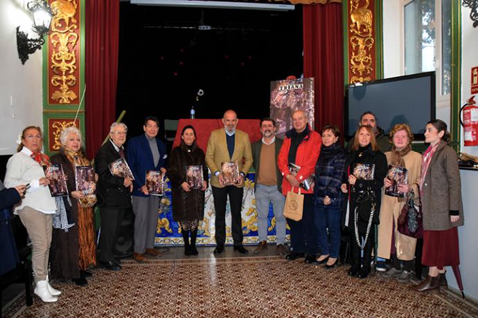 El alma de Triana en papel: Nueva edición de la revista presentación en su histórico teatro